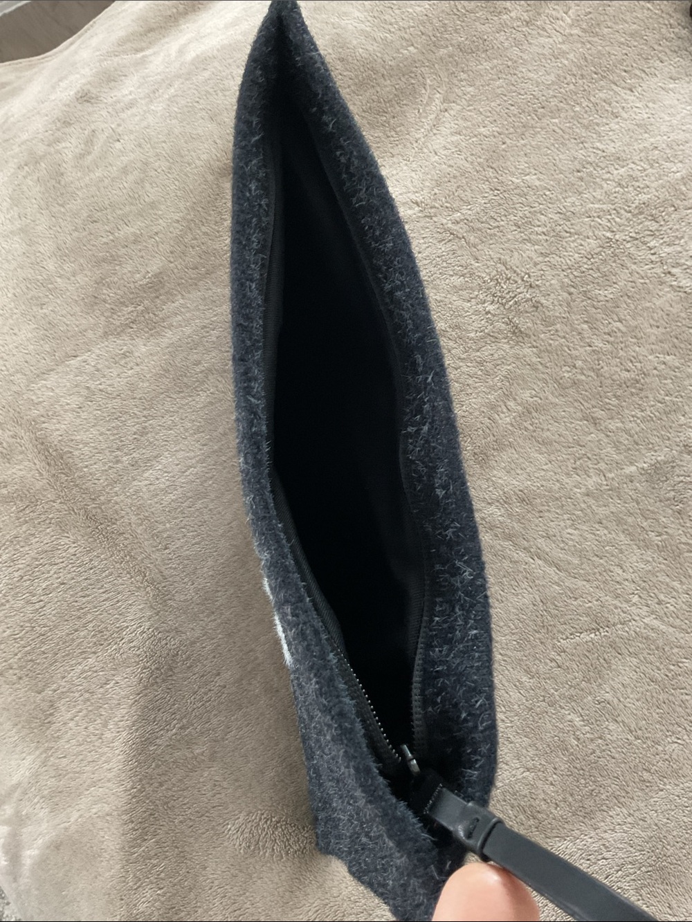AllSaints Izzy Sinners Clutch - Picture 8 of 9